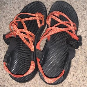 Chacos !